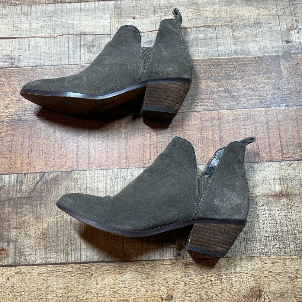 Women's CROMA Vintage Booties size 5.5